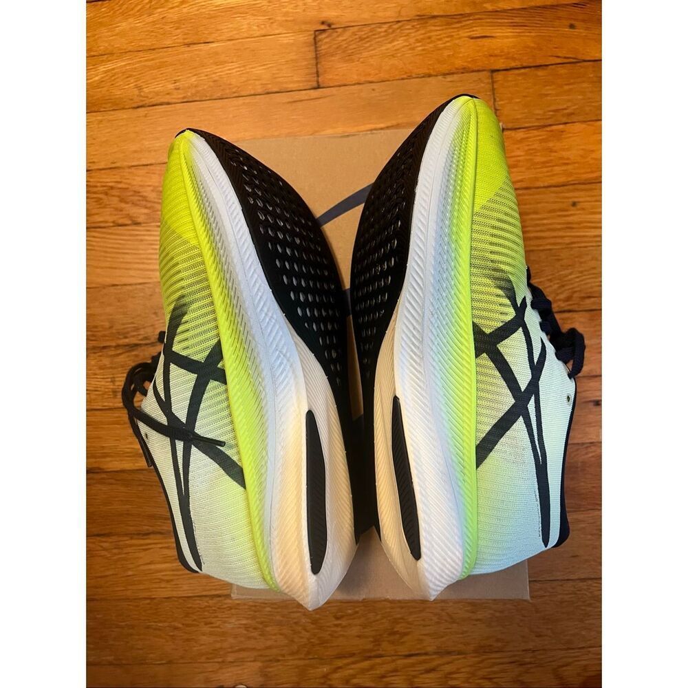 ASICS Metaspeed Sky “Hazard Green Sky” - Picture 4 of 12